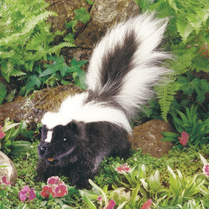 Skunk Folkmanis Puppet